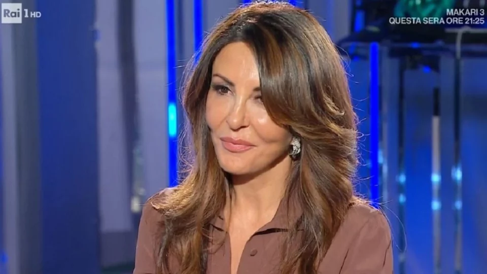 Sabrina Ferilli accusata di aver speso 115mila euro per una settimana a Parigi, lei replica