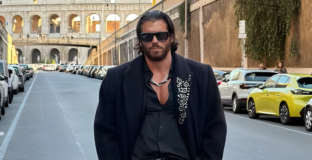 Can Yaman risponde sui social dopo il fermo a Istanbul: ecco le sue parole