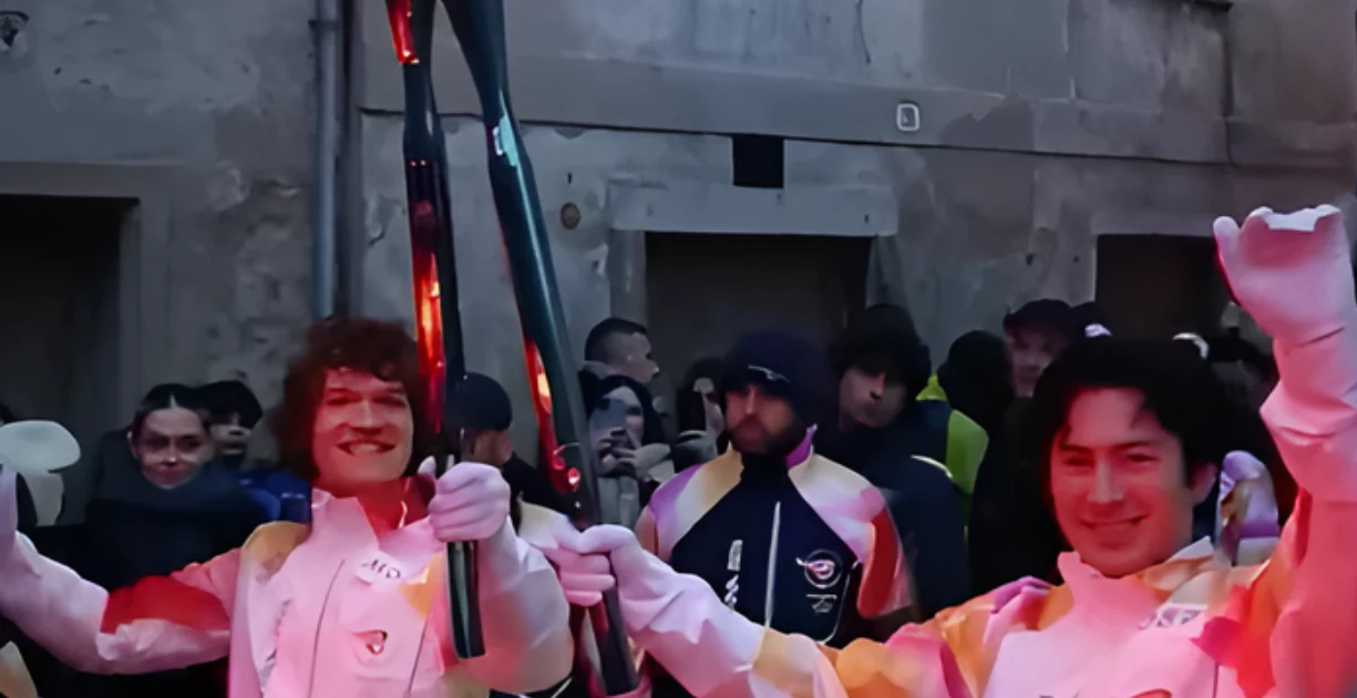 Milano Cortina 2026: bagno di folla a Feltre per Hudson Williams e Connor Storrie