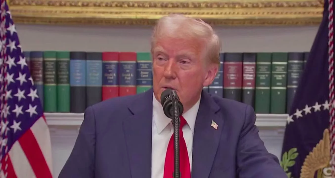 Trump minaccia la Groenlandia, ma l’Europa fa muro: “È della Danimarca, difenderemo i confini”