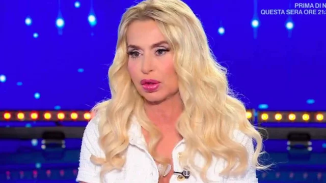 Valeria Marini arriva su Netflix con una docuserie? Arrivano i primi spoiler