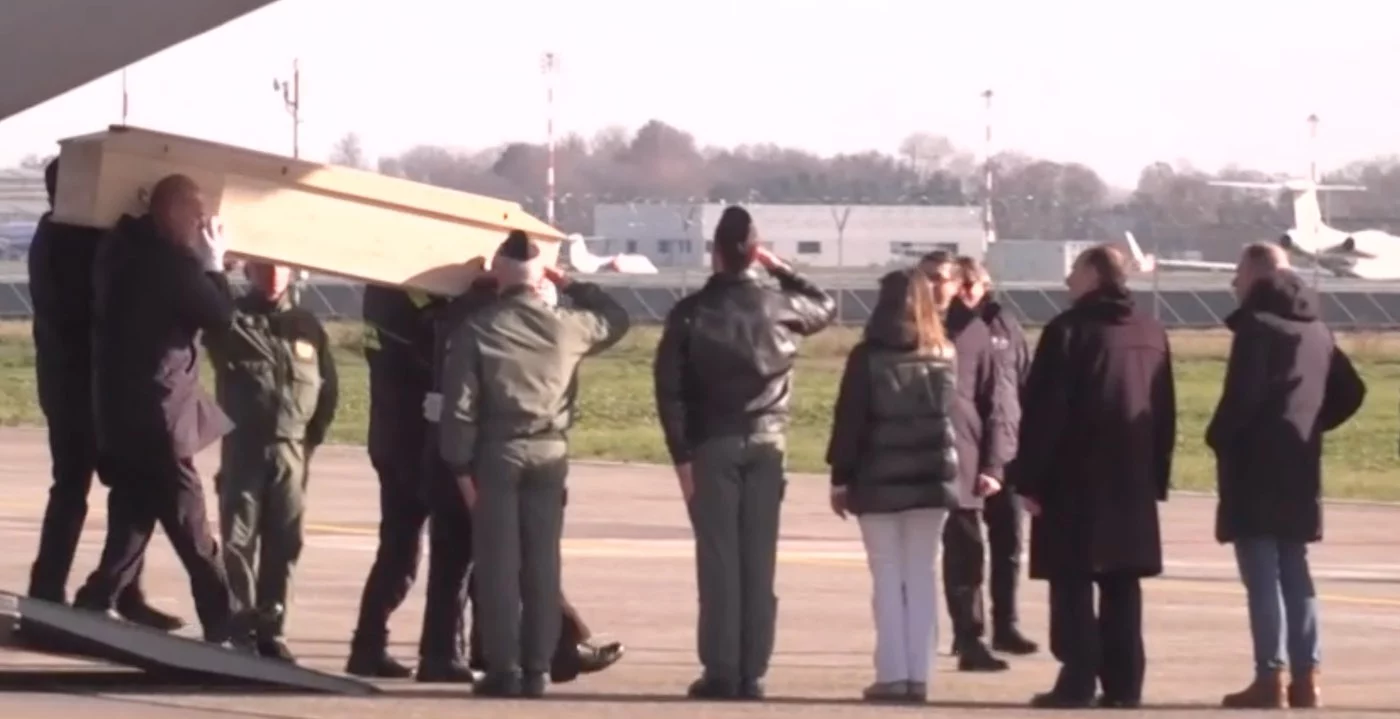 Crans Montana, rientrate le salme dei ragazzi italiani e identificate tutte le vittime