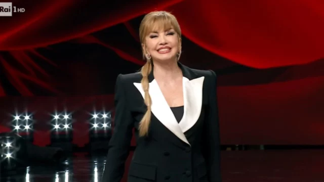 Milly Carlucci torna in onda con Canzonissima, quando dovrebbe iniziare