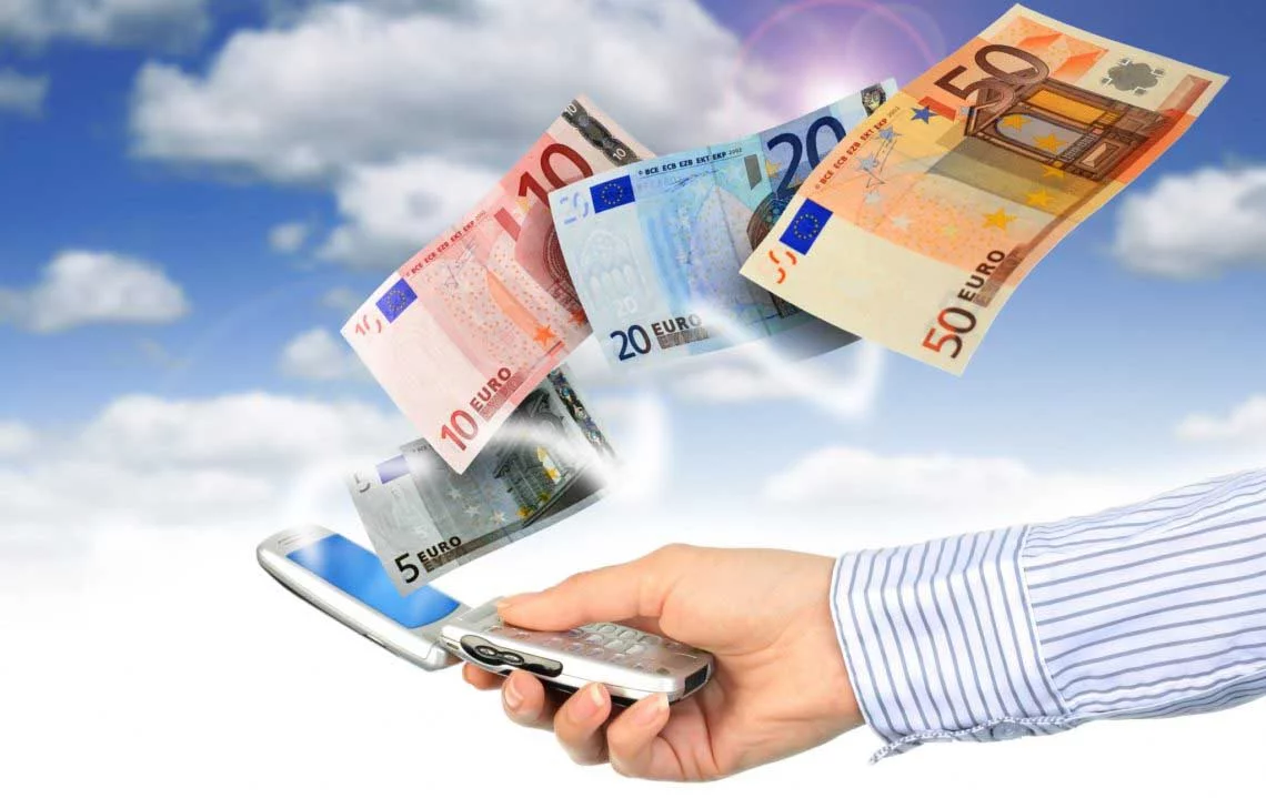 Tempesta di rincari sulle tariffe: la telefonia presenta il conto agli italiani