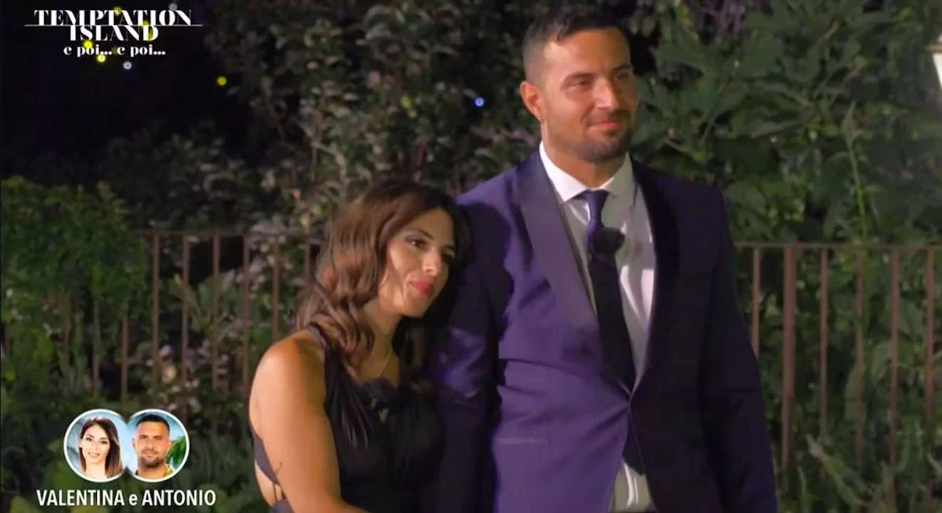 Temptation Island, (ennesimo) ritorno di fiamma tra Antonio e Valentina: la dedica per San Valentino spiazza