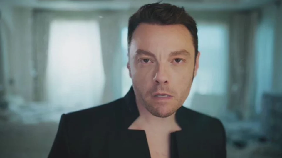 Sanremo 2026, Tiziano Ferro super ospite della prima puntata