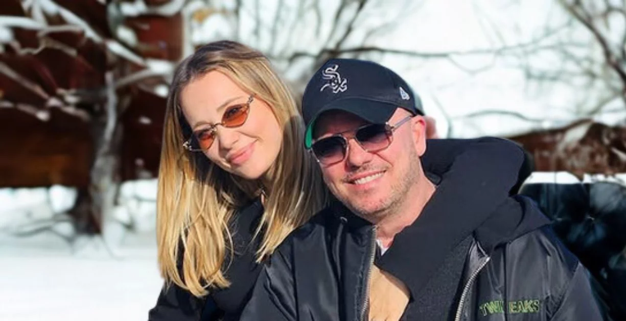 gigi d8217alessio relax d8217amore con la compagna denise da Novella2000.it gigi d8217alessio relax d8217amore con la compagna denise