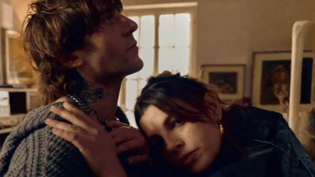 Emma e Rkomi annunciano Vacci Piano