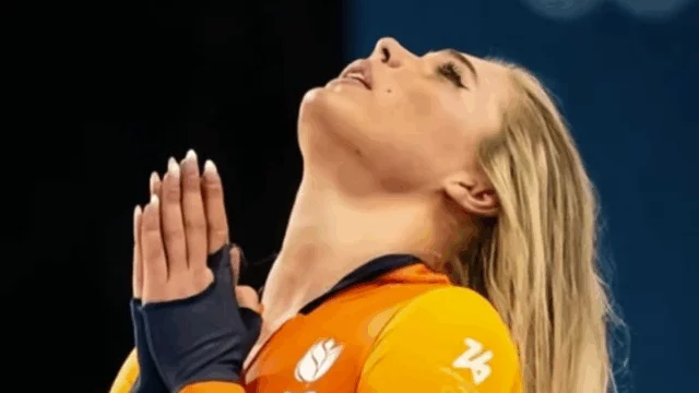 La tuta olimpica di Jutta Leerdam venduta per quasi 200mila euro