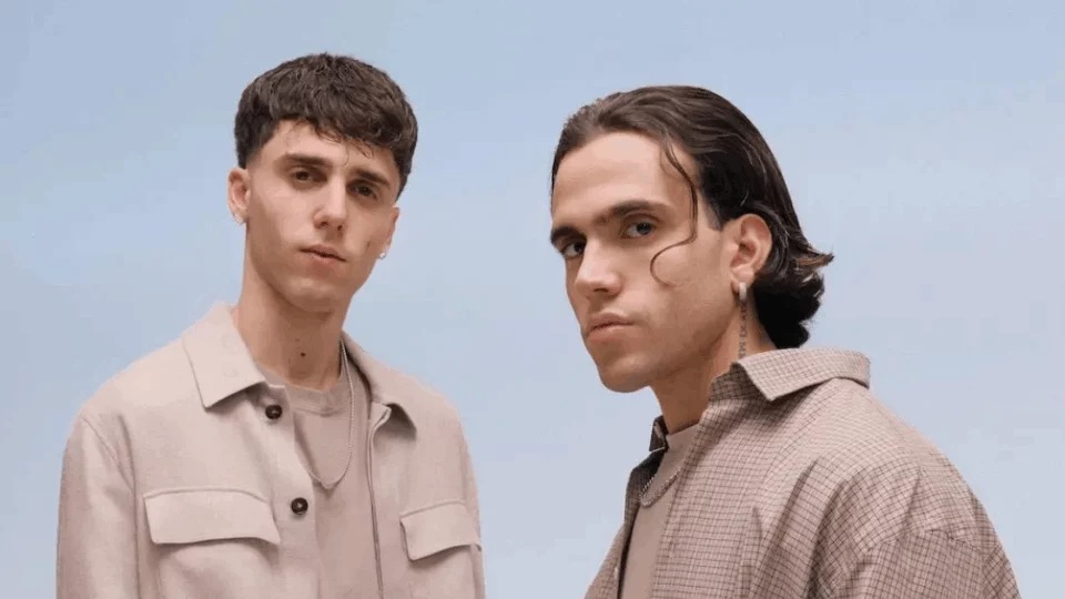 LDA e Aka7even lanciano Poesie Clandestine