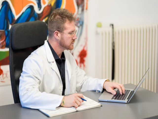 Andrea Bellato, fisioterapista Adria, Dubai - Novella 2000