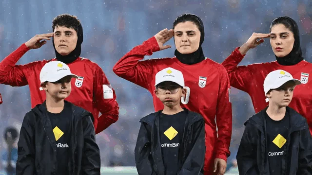 ph-web-calciatrici-iran