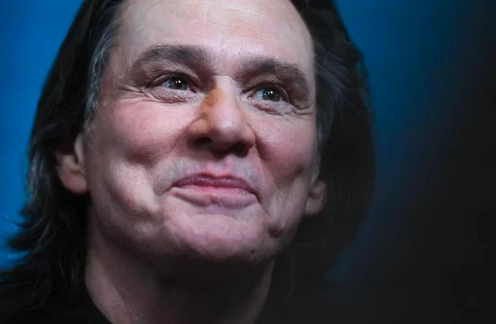 Jim Carrey ai César: non è lui ma un sosia, come si è diffusa la teoria sul web Jim Carrey ai César: non è lui ma un sosia, come si è diffusa la teoria sul web