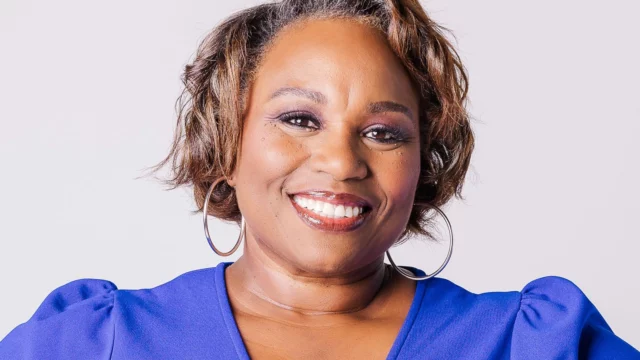 Space 11 arruola Camille Wardrop Alleyne, ex NASA - Novella 2000