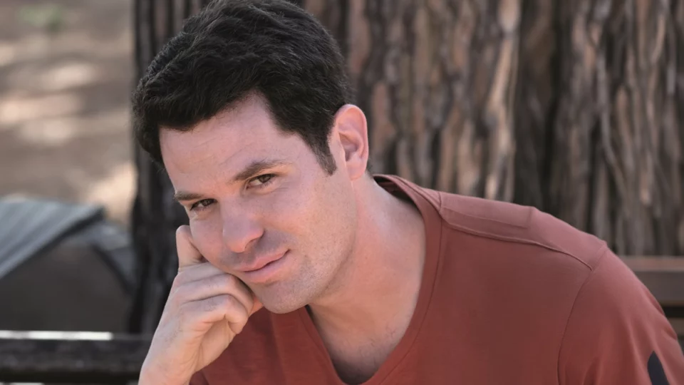 Intervista a Niccolò Centioni per Novella 2000