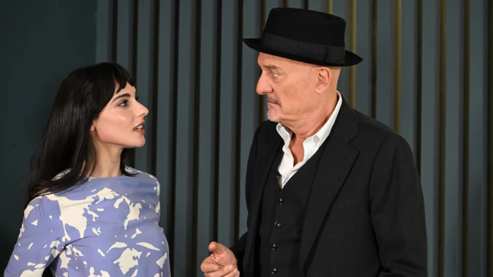 claudio bisio uno sbirro in appennino