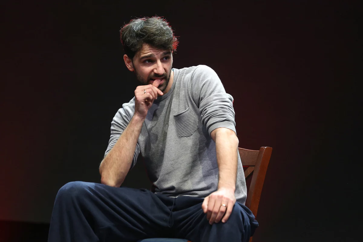 raimondo todaro malore improvviso al gf vip la reazione di francesca manzini da Novella2000.it raimondo todaro malore improvviso al gf vip la reazione di francesca manzini