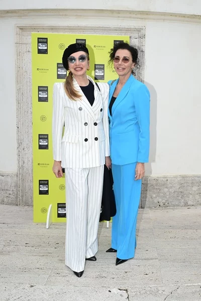 Milly Carlucci e Anna Carlucci alla presentazione del libro di Giacomo Maiolini