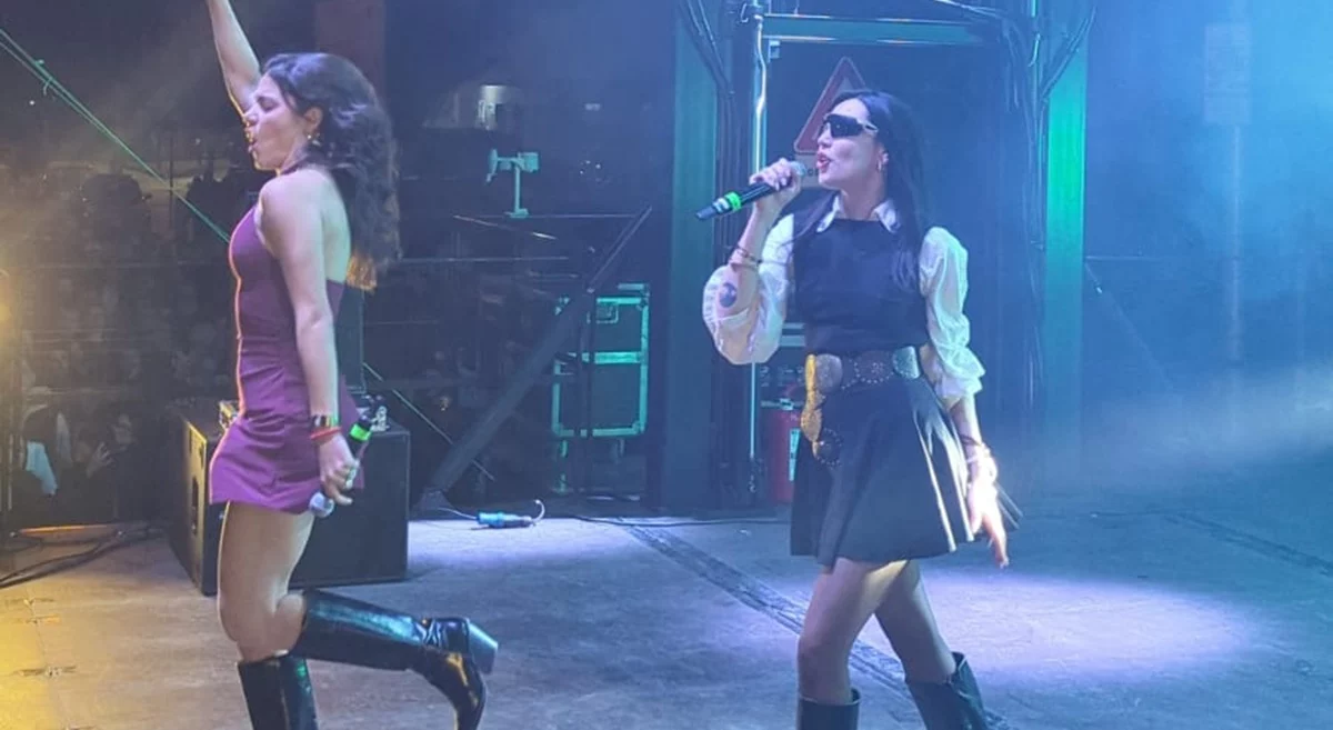 rtl 1025 fa ballare la puglia con amelie e dj alma migliaia di persone in piazza a san severo da Novella2000.it rtl 1025 fa ballare la puglia con amelie e dj alma migliaia di persone in piazza a san severo