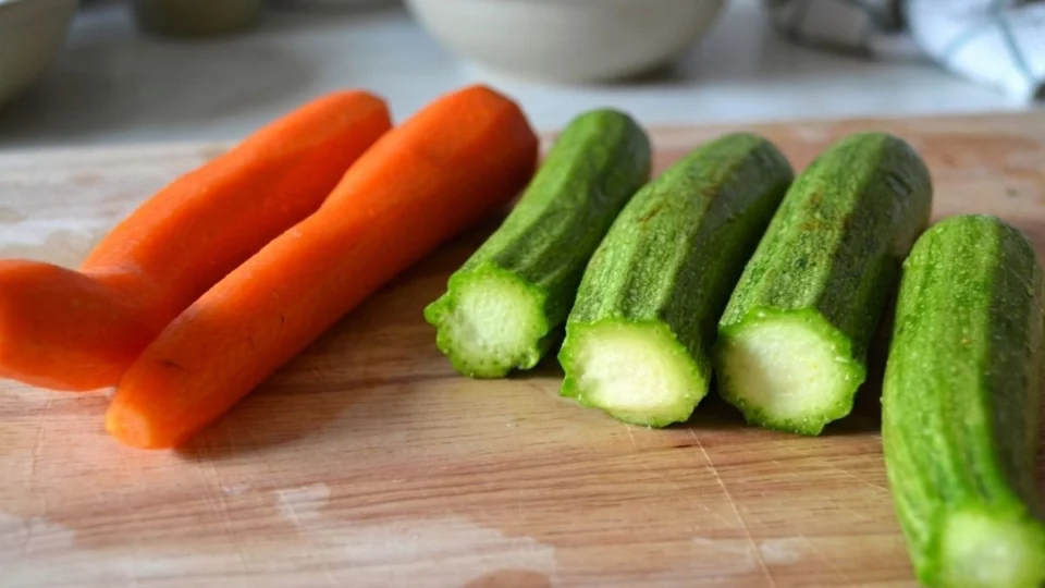 ricetta estiva con zucchine e carote