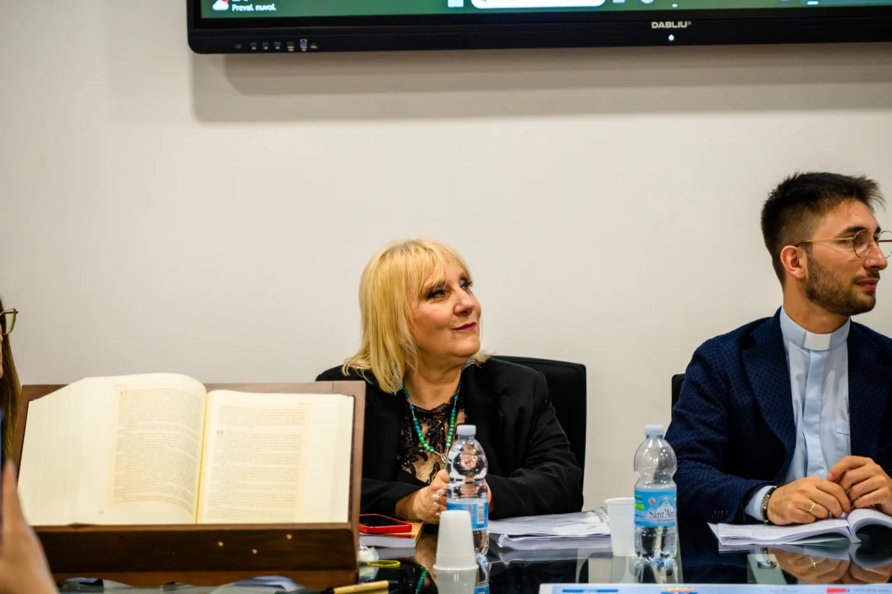 antonella migliorati la biografia postuma di una farmacista da Novella2000.it antonella migliorati la biografia postuma di una farmacista
