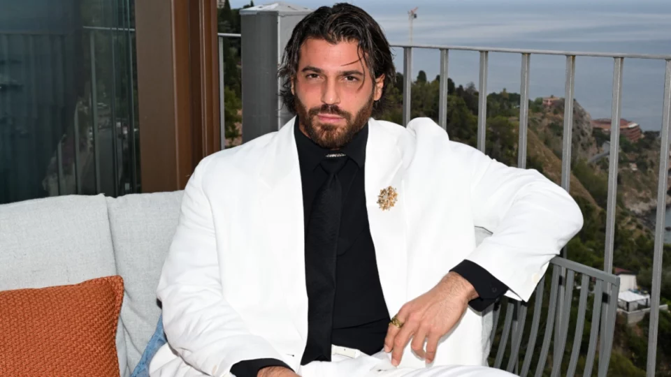 La rabbia di Can Yaman dopo l'ultima paparazzata