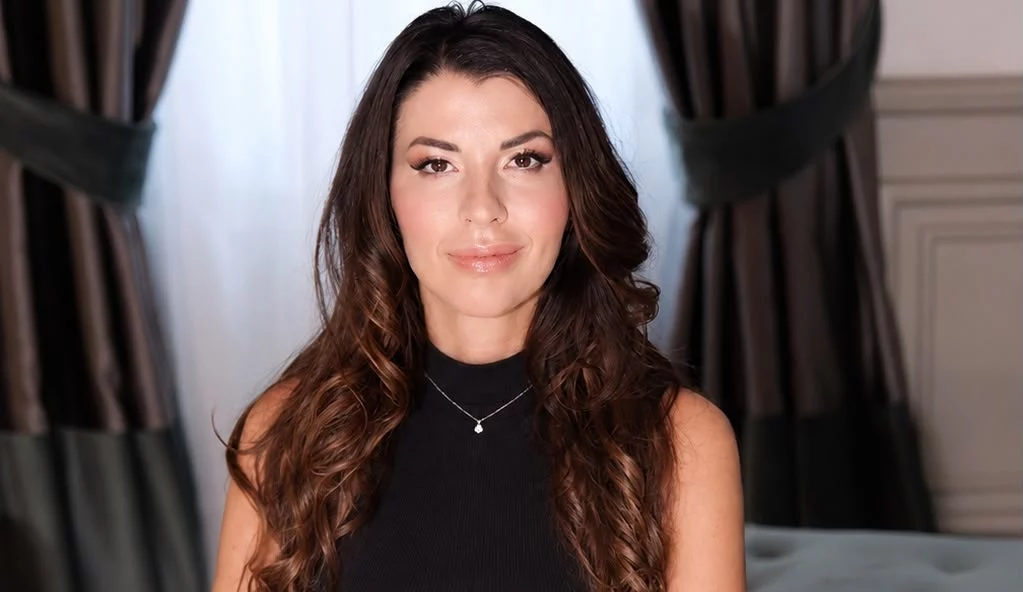 claudia conte la violenza economica rende difficile uscire da una relazione tossica da Novella2000.it claudia conte la violenza economica rende difficile uscire da una relazione tossica