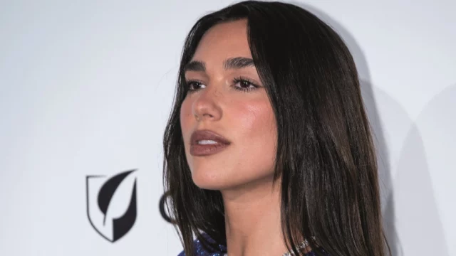 Halo Lips come Dua Lipa