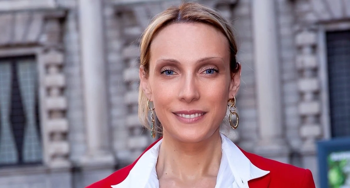 monica j romano nessun processo a heather parisi ma non basta dire 8216love is love8217 al pride da Novella2000.it monica j romano nessun processo a heather parisi ma non basta dire 8216love is love8217 al pride