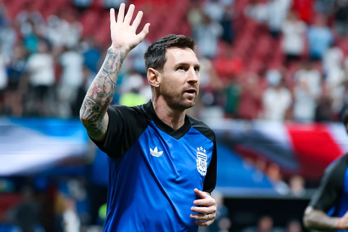 quanto guadagna lionel messi il patrimonio del calciatore da Novella2000.it quanto guadagna lionel messi il patrimonio del calciatore