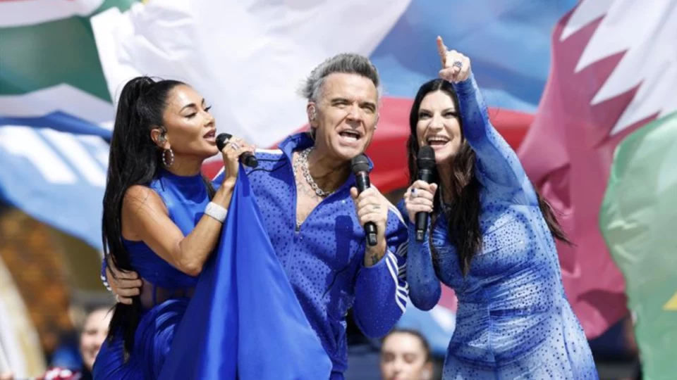 Robbie Williams ai Mondiali, scoppia il cocaina-gate: la risposta del cantante
